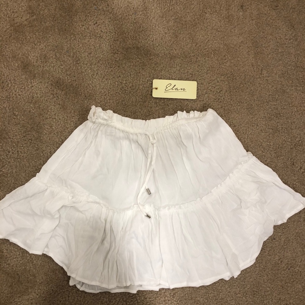 white flowy skirt